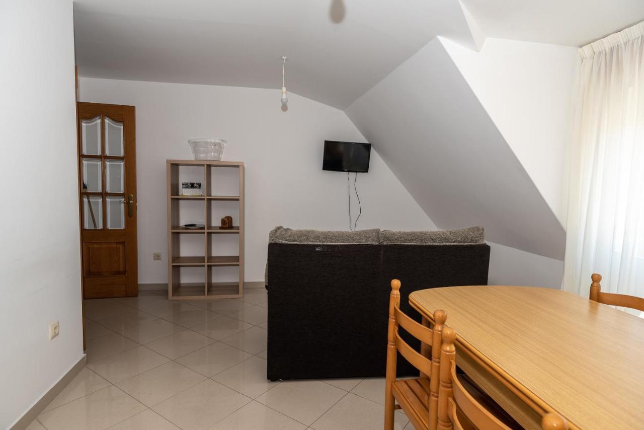 Apartamentos О Грове Екстериор снимка